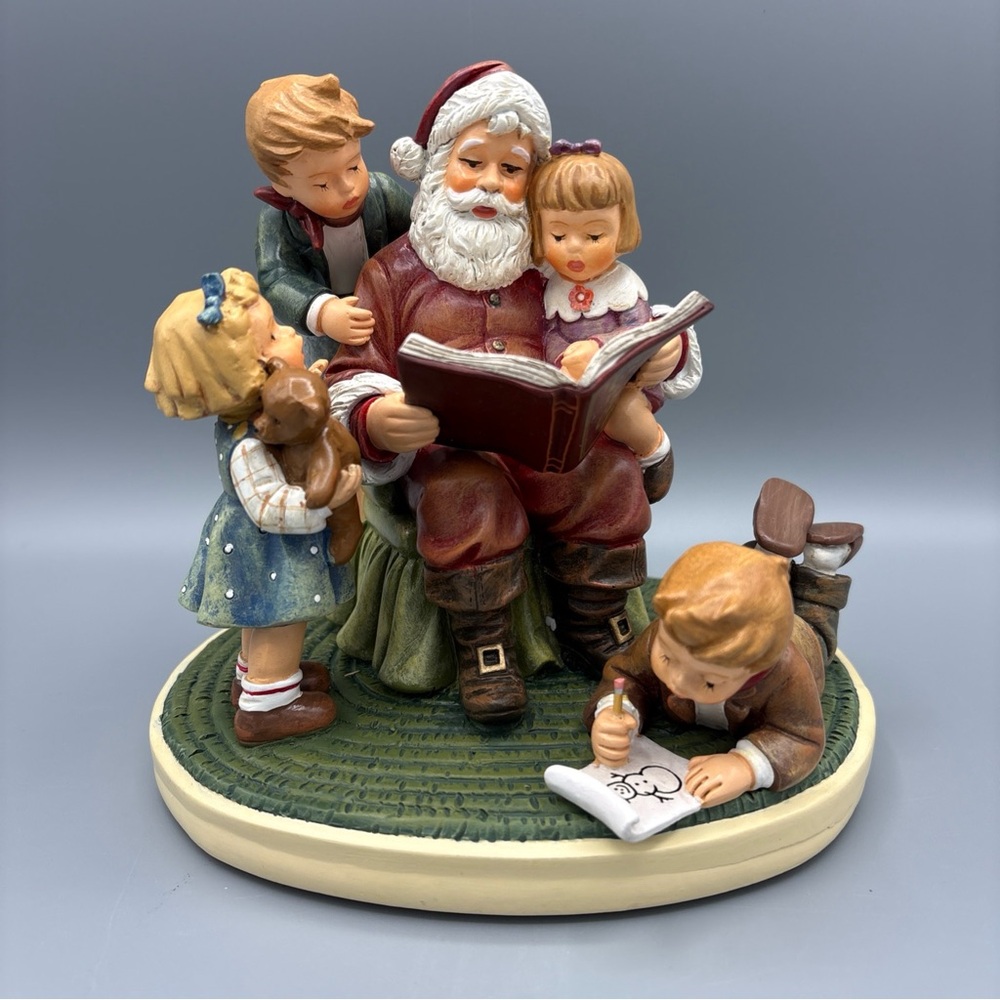 M.J. Hummel, Danbury Mint, Storytime with Santa 2015 First Issue - No Box